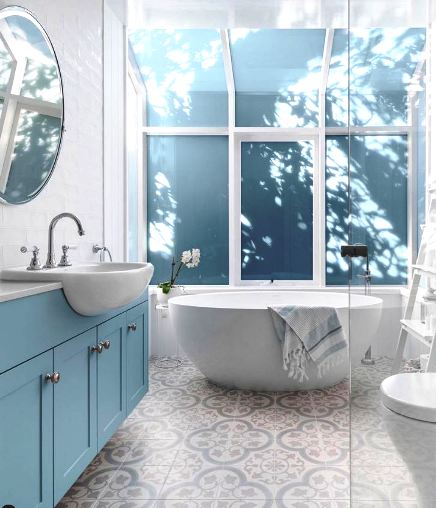 classic blue bathroom tiles